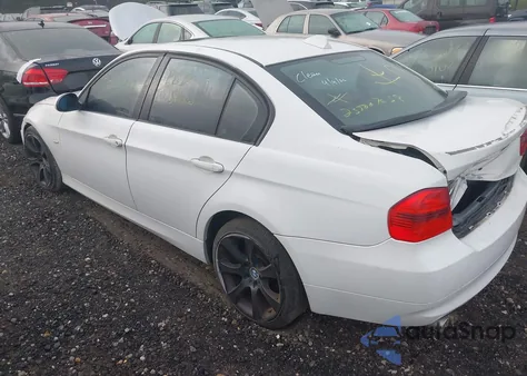 2008 BMW 328Xi из США, поврежденный, VIN WBAVC73588KP38428